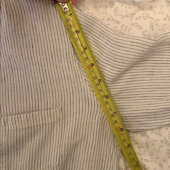 Levi’s top - Picture 3 of 3